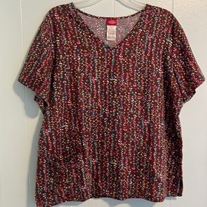 Dickies Women’s Flower Scrub Top